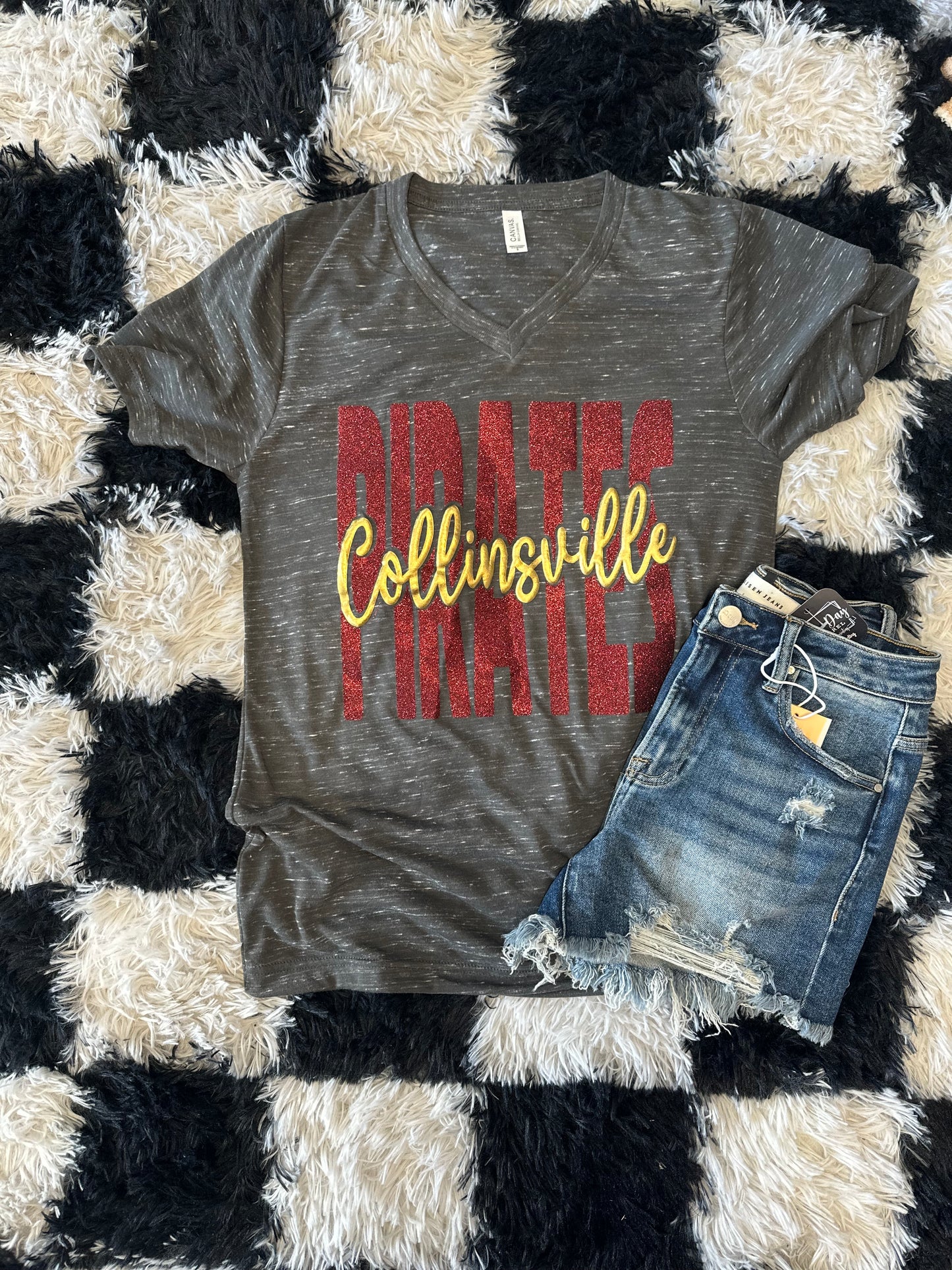 Pirates Glitter & Puff V-Neck